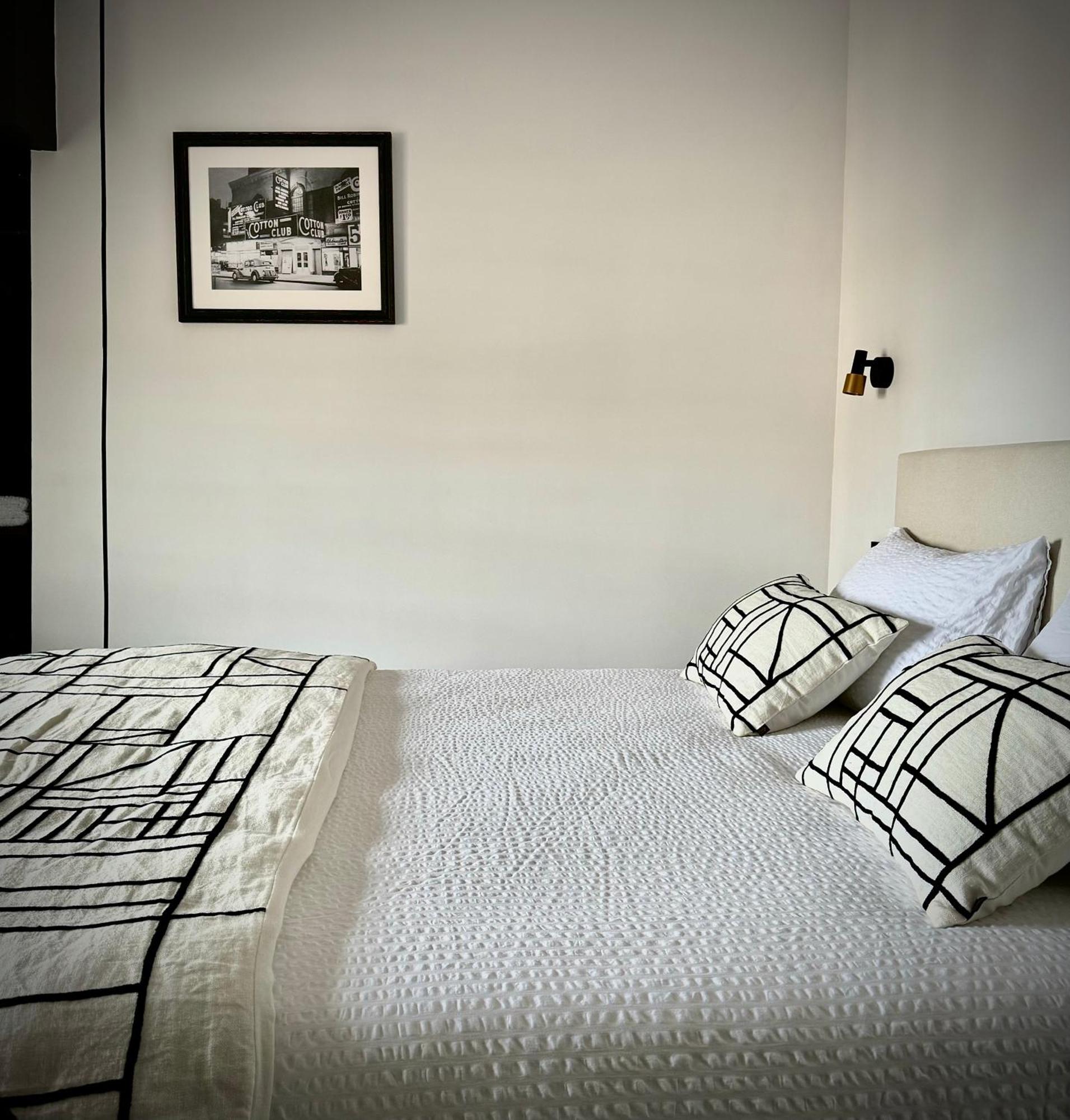 Maison D'hote Les Allois Couette-café *